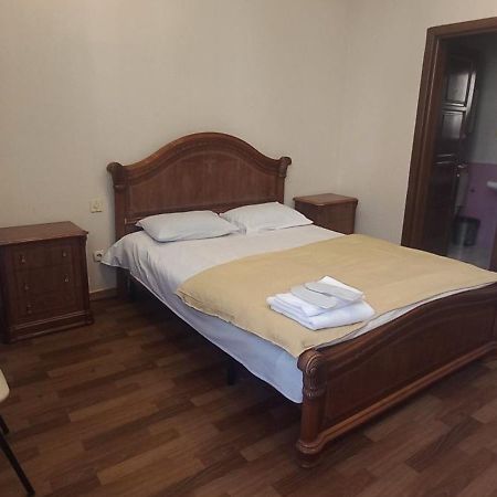 New Bella Hotel Єреван Екстер'єр фото