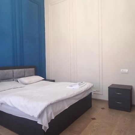New Bella Hotel Єреван Екстер'єр фото