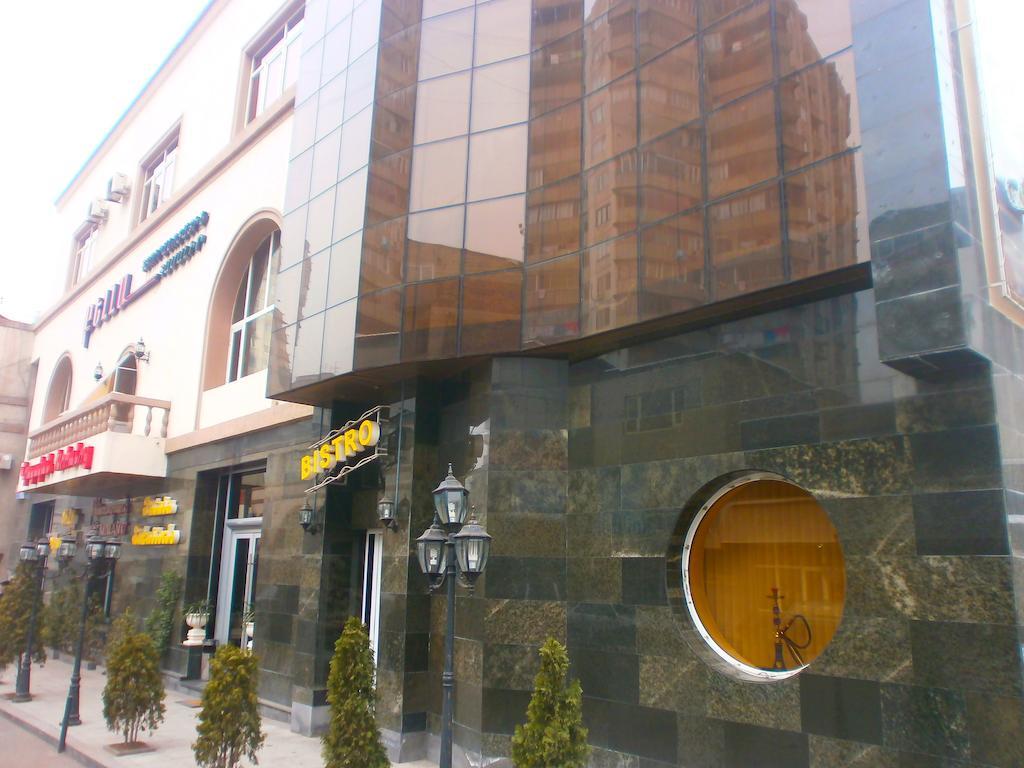 New Bella Hotel Єреван Екстер'єр фото